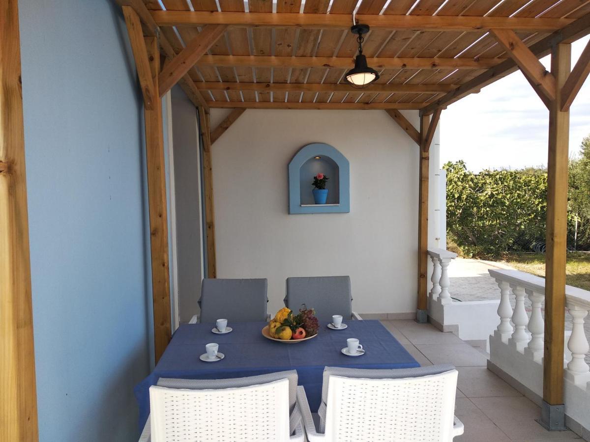 Rita Mare Seafront Villas Heated Pools Gennadi Exterior foto