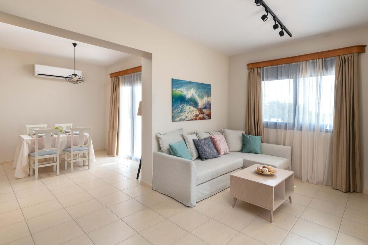 Rita Mare Seafront Villas Heated Pools Gennadi Exterior foto